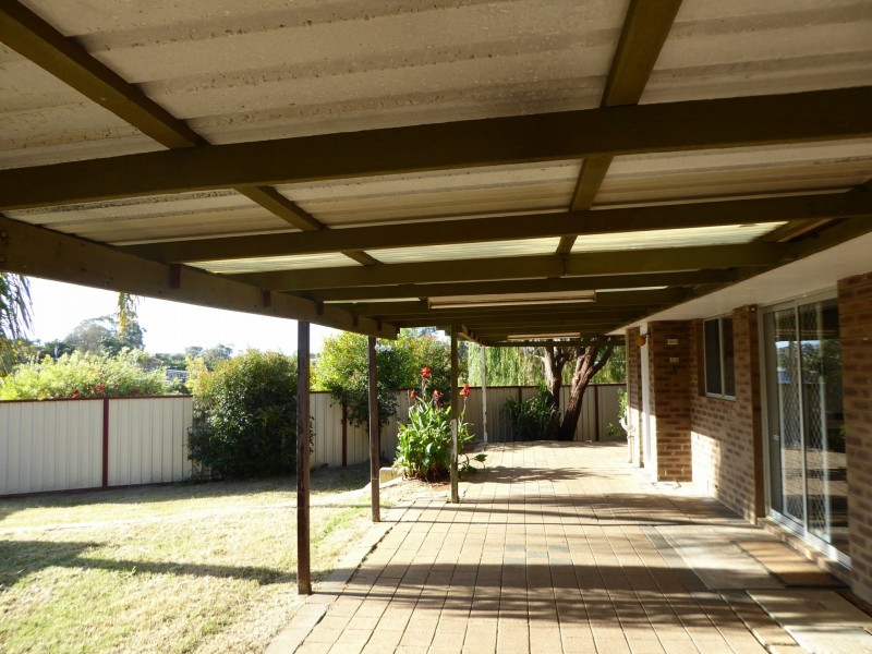 9 Kirkland Way, Parmelia WA 6167