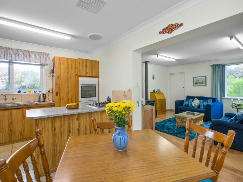 34 Mandfield Way, Parmelia WA 6167