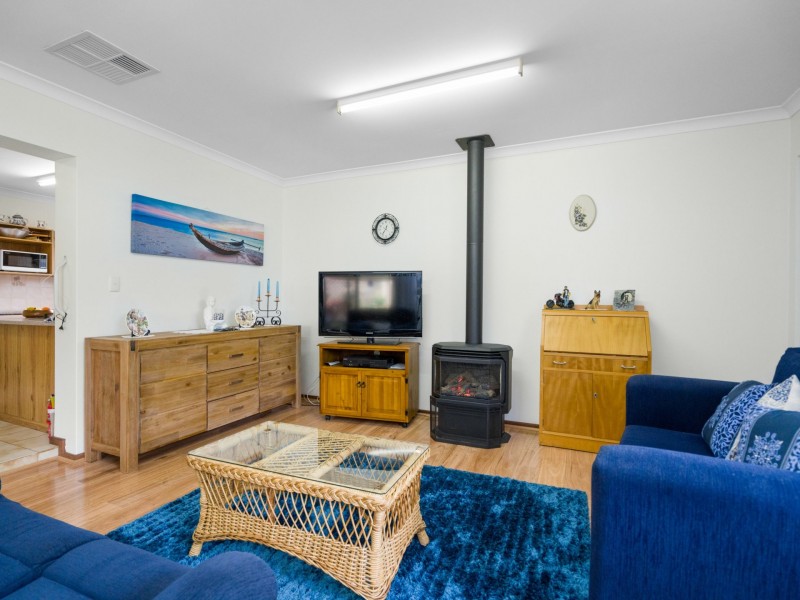 34 Mandfield Way, Parmelia WA 6167