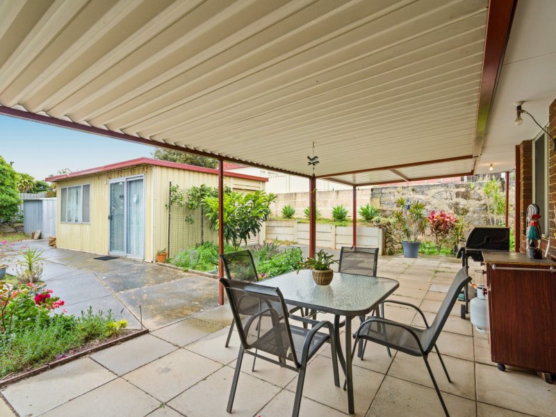 34 Mandfield Way, Parmelia WA 6167