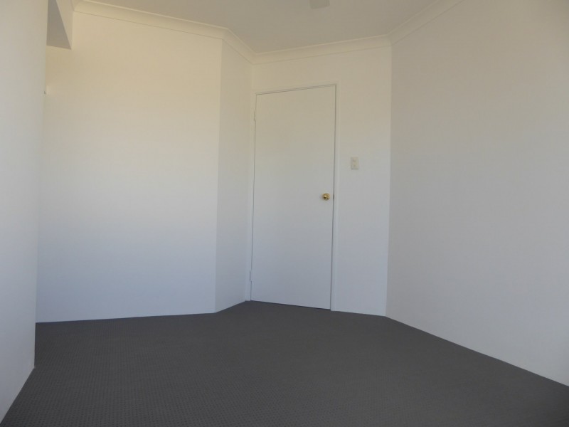 20 McNairn Cross, Leda WA 6170