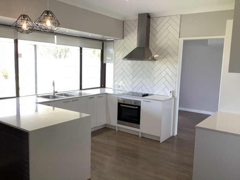 114 Simpson Avenue, Rockingham WA 6168