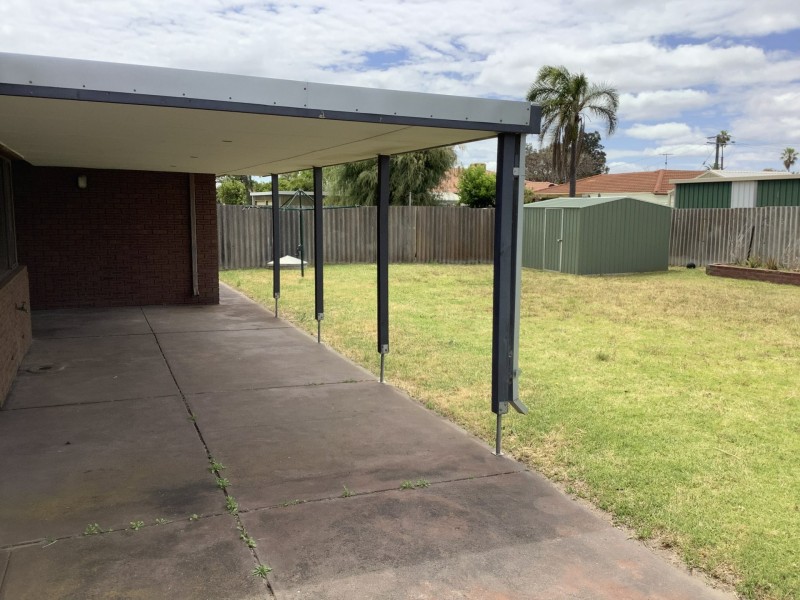 114 Simpson Avenue, Rockingham WA 6168