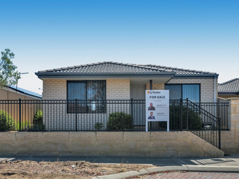 33 Silverline Bend, Bertram WA 6167