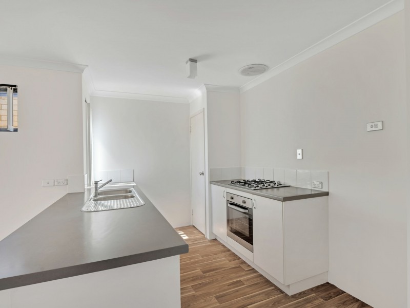 33 Silverline Bend, Bertram WA 6167