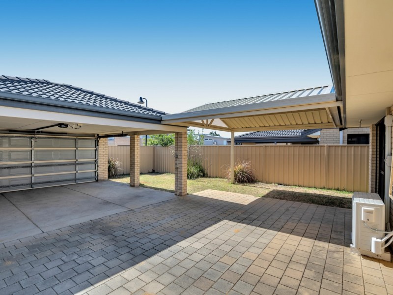 33 Silverline Bend, Bertram WA 6167