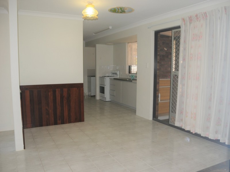 23 Kirkland way, Parmelia WA 6167