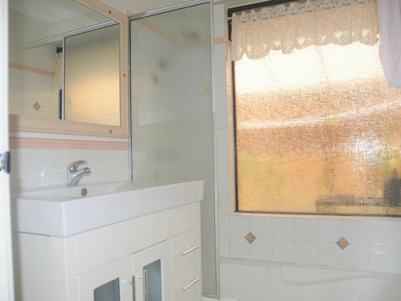 23 Kirkland way, Parmelia WA 6167