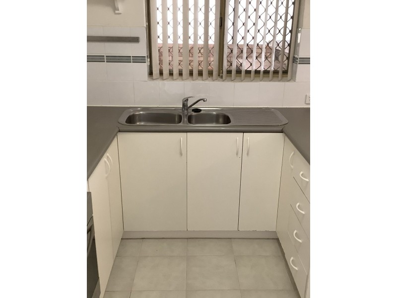 12 Piesse Place, Seville Grove WA 6112