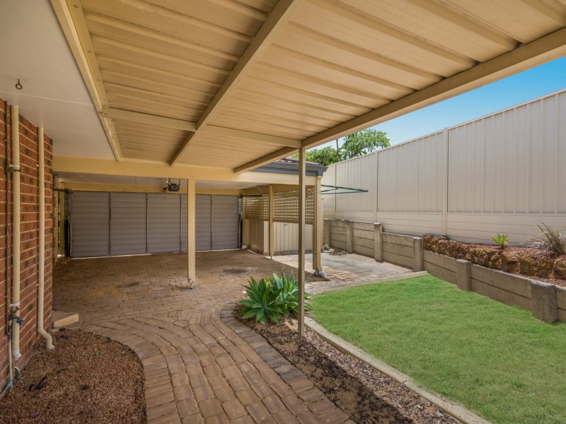 12 Hampshire Gardens, Parmelia WA 6167