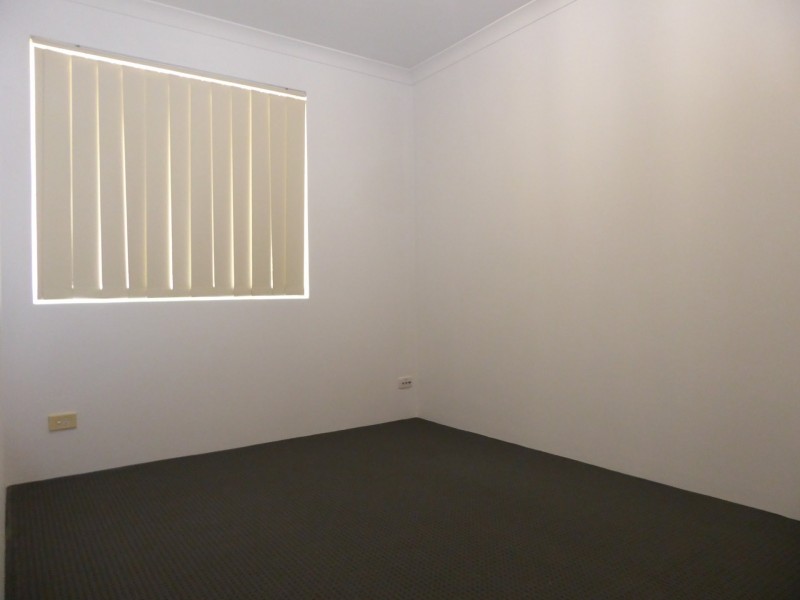 10 Stipling Gardens, Leda WA 6170