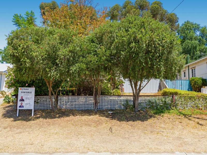 21 Grover Way, Medina WA 6167