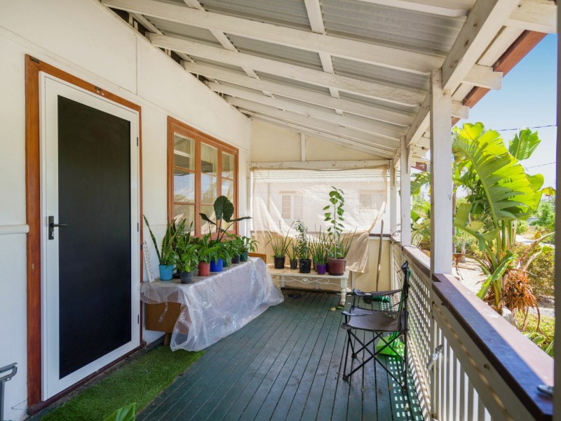 21 Grover Way, Medina WA 6167