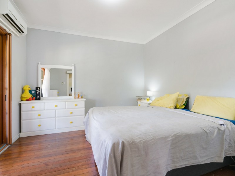 21 Grover Way, Medina WA 6167