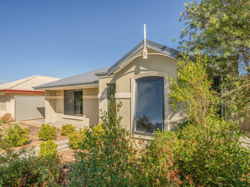 22 Beauchamp Loop, Wellard WA 6170