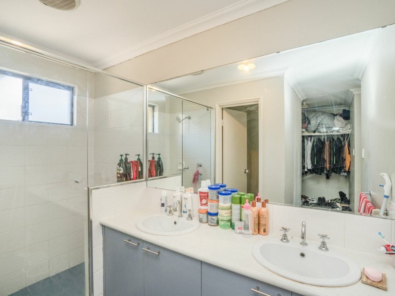 22 Beauchamp Loop, Wellard WA 6170