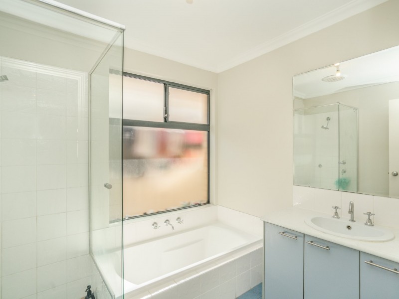 22 Beauchamp Loop, Wellard WA 6170