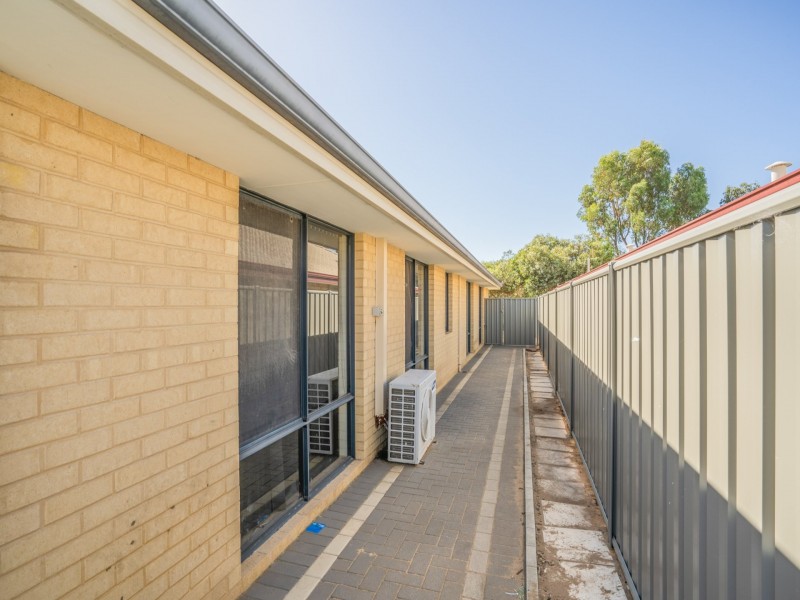22 Beauchamp Loop, Wellard WA 6170