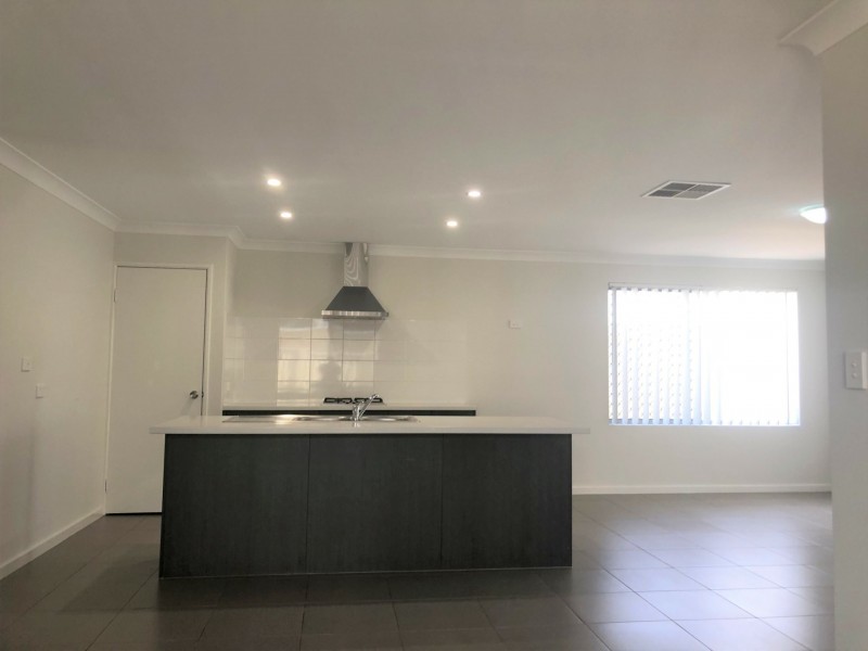 130 Sapphire Chase, Wellard WA 6170