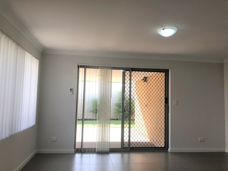 130 Sapphire Chase, Wellard WA 6170