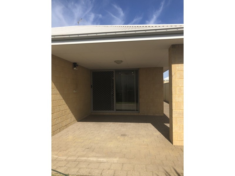 130 Sapphire Chase, Wellard WA 6170