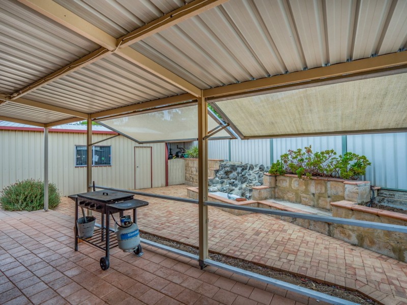 31 Crawford Road, Orelia WA 6167