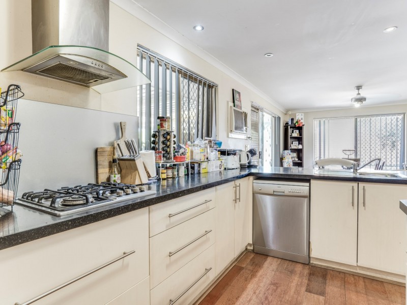 1 Cessford Close, Leda WA 6170