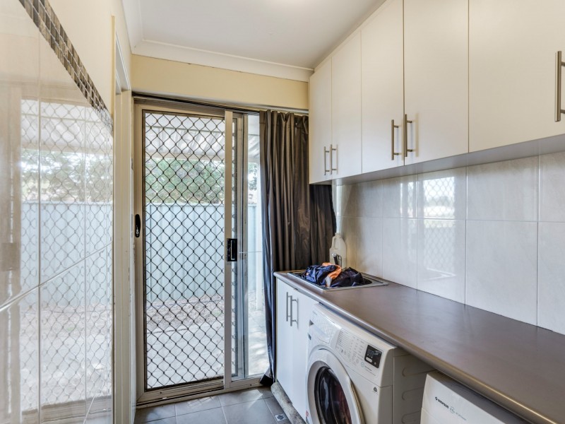 1 Cessford Close, Leda WA 6170