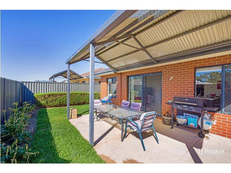 13 Ravensfield Road, Baldivis WA 6171