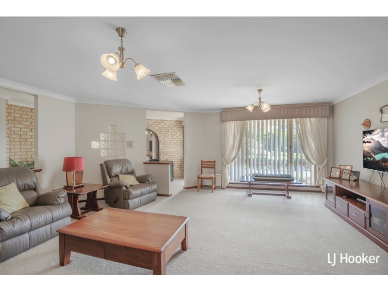 7 Silversmith Street, Wellard WA 6170