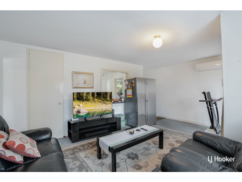 4/21 Disney Rd, Parmelia WA 6167