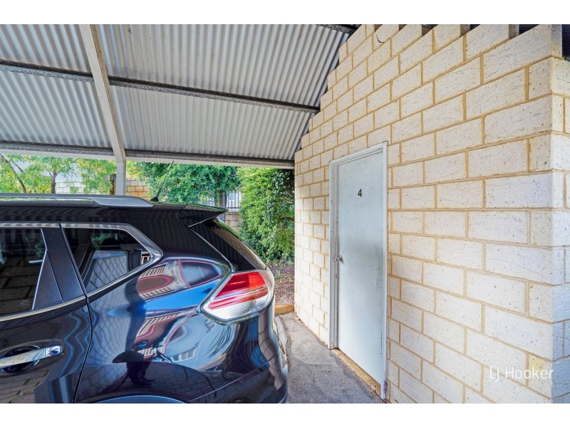 4/21 Disney Rd, Parmelia WA 6167