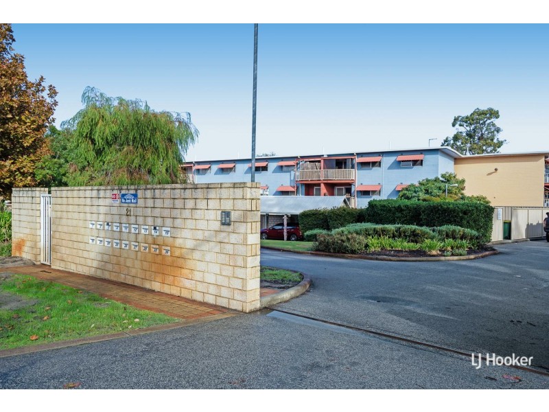 4/21 Disney Rd, Parmelia WA 6167