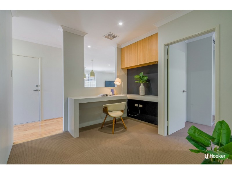 9 Melksham Way, Wellard WA 6170