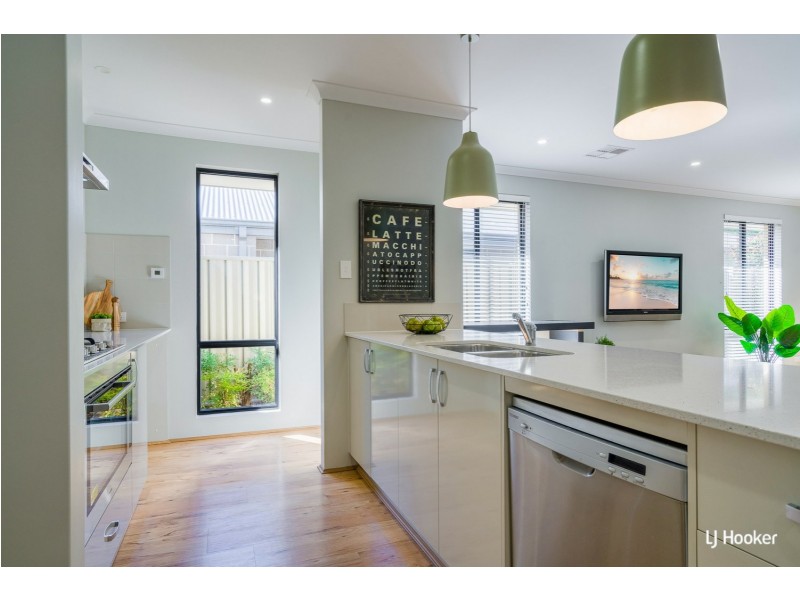 9 Melksham Way, Wellard WA 6170