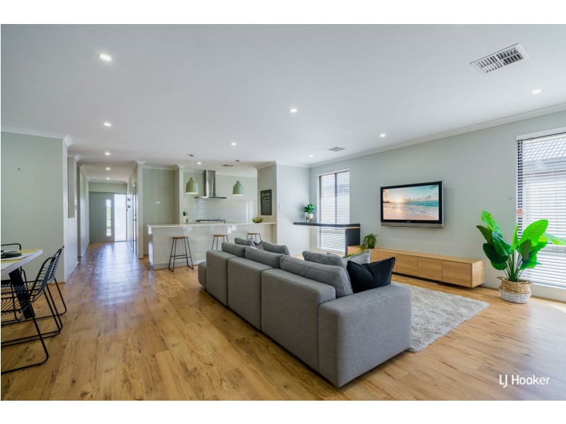 9 Melksham Way, Wellard WA 6170