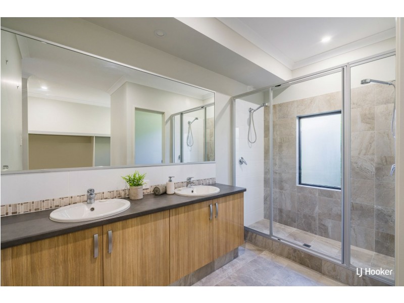 9 Melksham Way, Wellard WA 6170