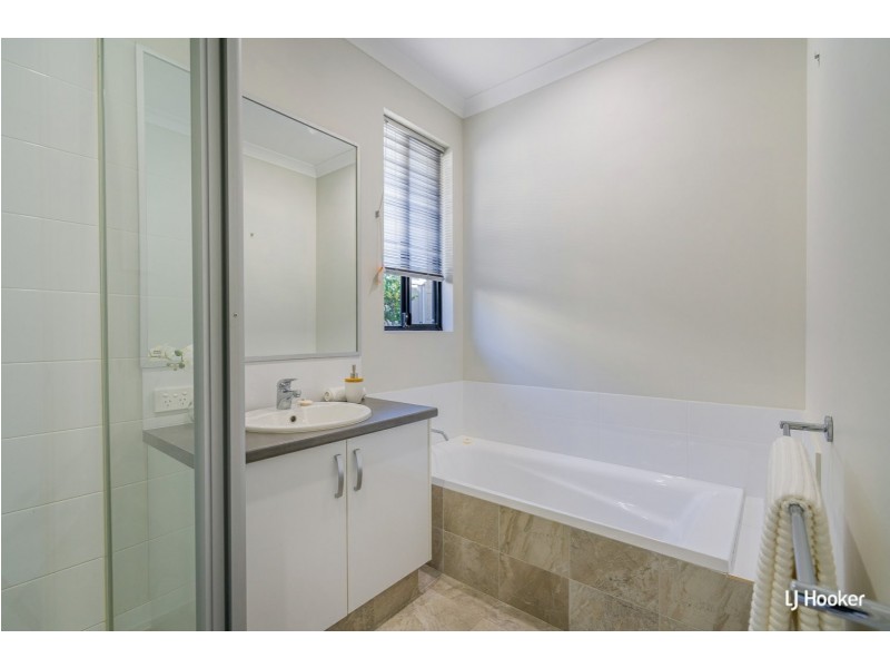 9 Melksham Way, Wellard WA 6170