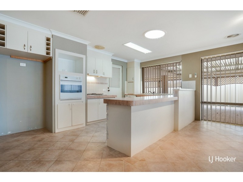 5 Gilling Place, Orelia WA 6167