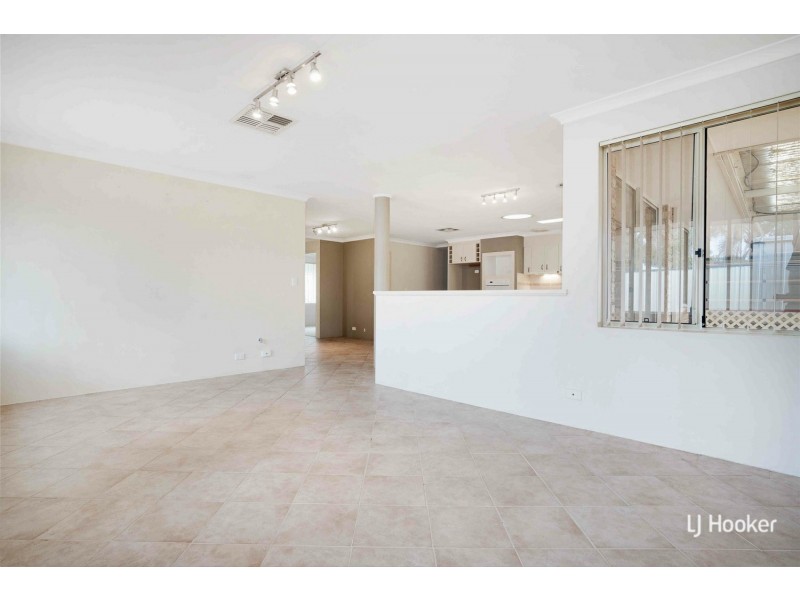 5 Gilling Place, Orelia WA 6167