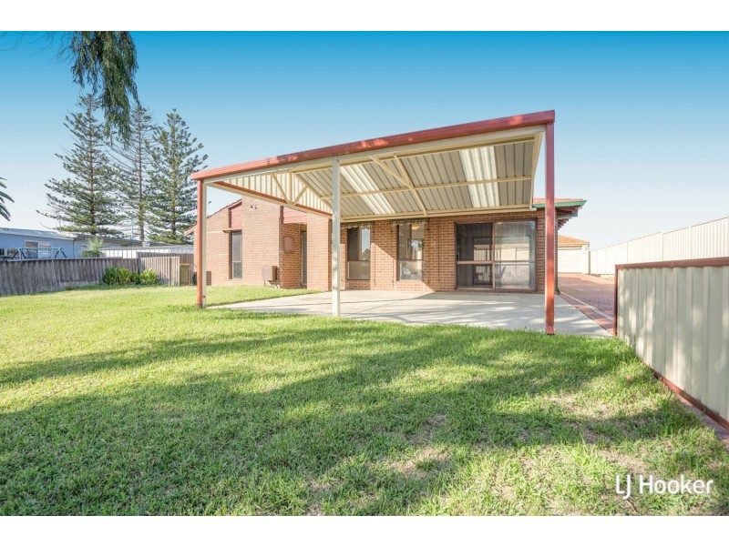 62 Safety Bay Road, Shoalwater WA 6169