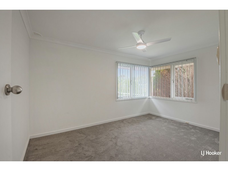 1 Cowling Way, Parmelia WA 6167