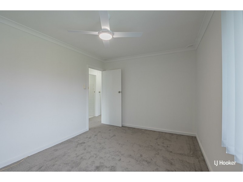 1 Cowling Way, Parmelia WA 6167