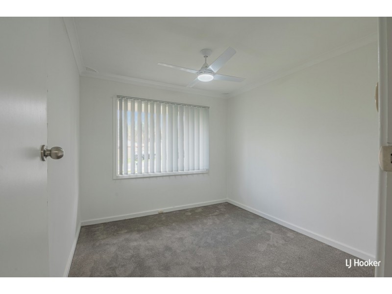 1 Cowling Way, Parmelia WA 6167