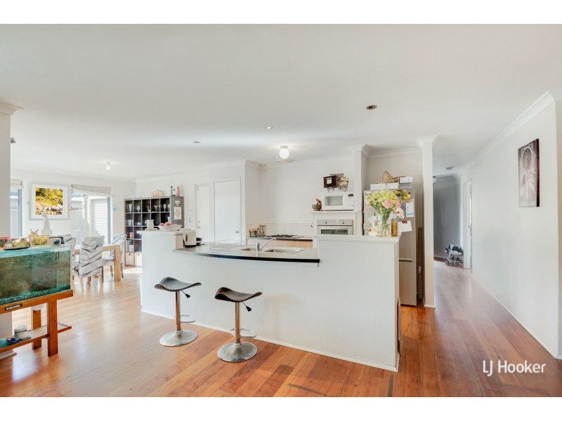 22 Coffs Bend, Secret Harbour WA 6173