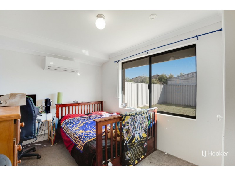 22 Coffs Bend, Secret Harbour WA 6173