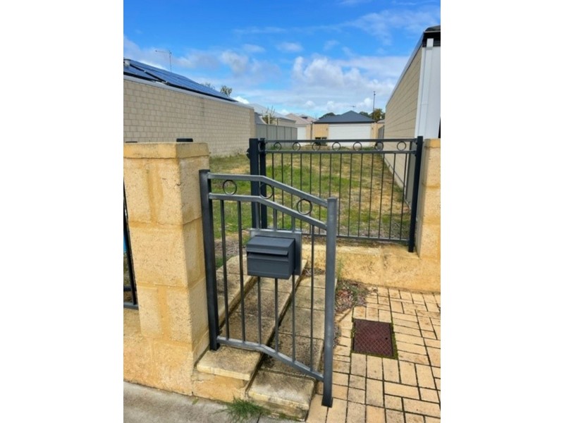 37 Kangaroo Avenue, Kwinana Town Centre WA 6167