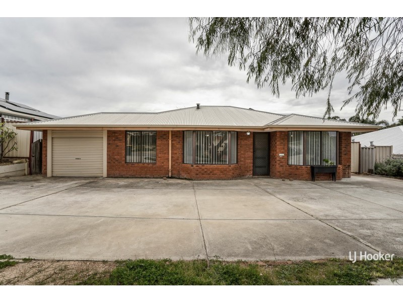 25 Bilya Gardens, Leda WA 6170