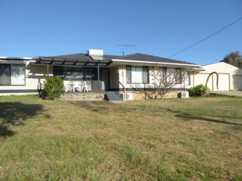 3 Edmund Way, Calista WA 6167