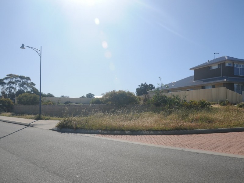 1 Chalgrove Road, Madora Bay WA 6210